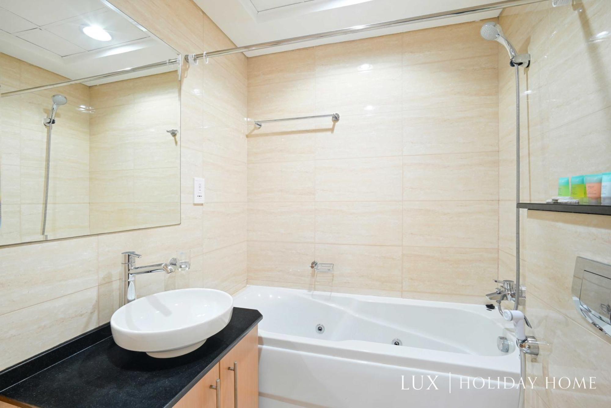 Lux The Marina Ocean View Suite 1 Dubai Bagian luar foto